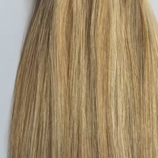 #22 Natural Blonde & Beige Blonde