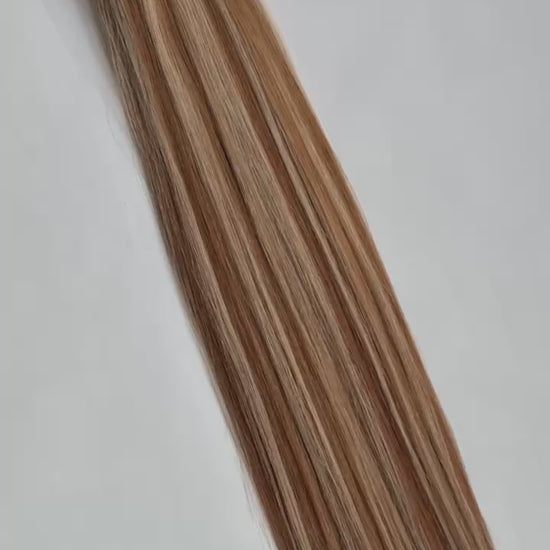 #11 Light Strawberry Blonde & Natural Blonde